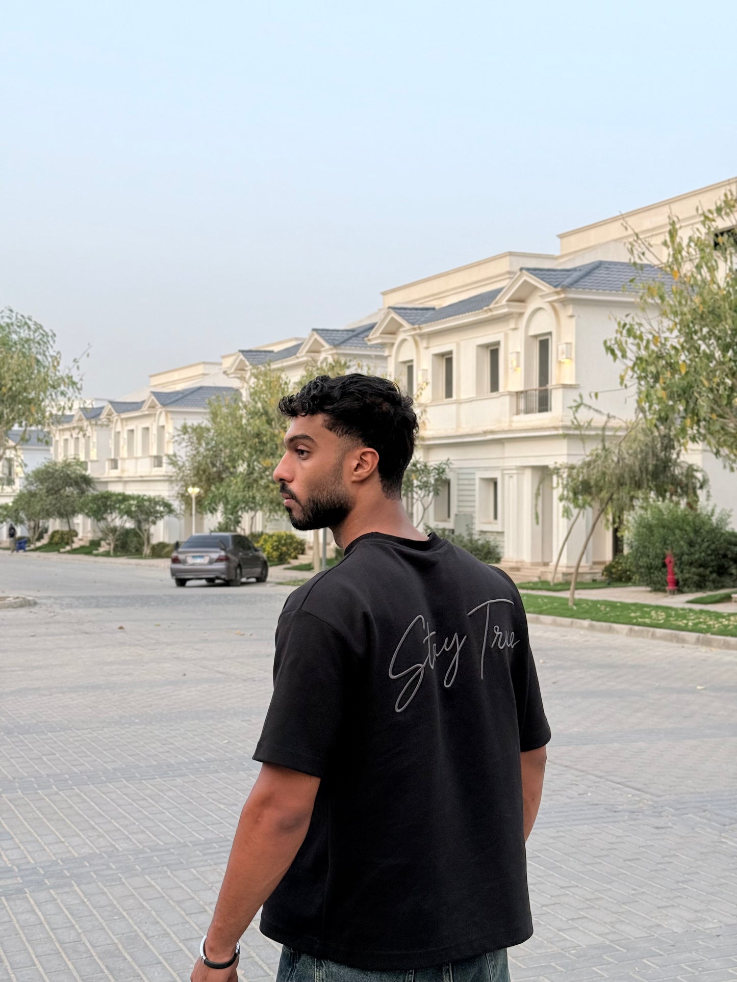 THE “STAY TRUE” TEE